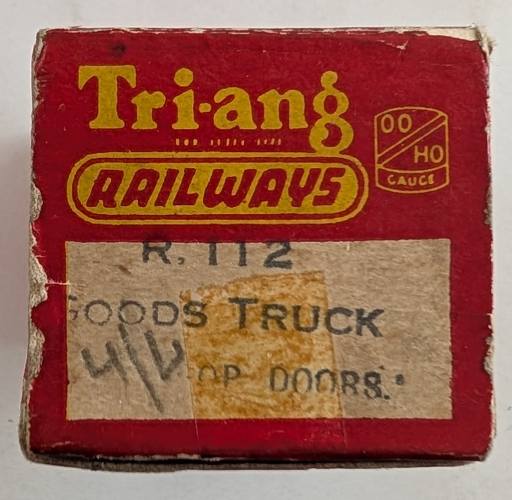 TRI-ANG HO/OO R112 GOODS TRUCK WITH DROP DOORS