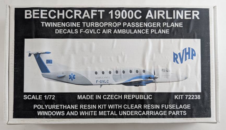 RVHP 1/72 72238 BEECHCRAFT 1900C AIRLINER AIR AMBULANCE MARKINGS
