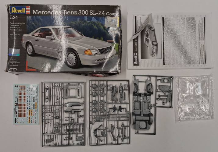 KINGKIT MODEL SCRAPYARD 1/24 REVELL 07174 MERCEDES-BENZ 300 SL-24 COUPE  INCOMPLETE 