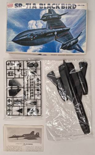 KINGKIT MODEL SCRAPYARD 1/72 ACADEMY MINICRAFT 1627 LOCKHEED SR-71A BLACKBIRD  NO DECALS 