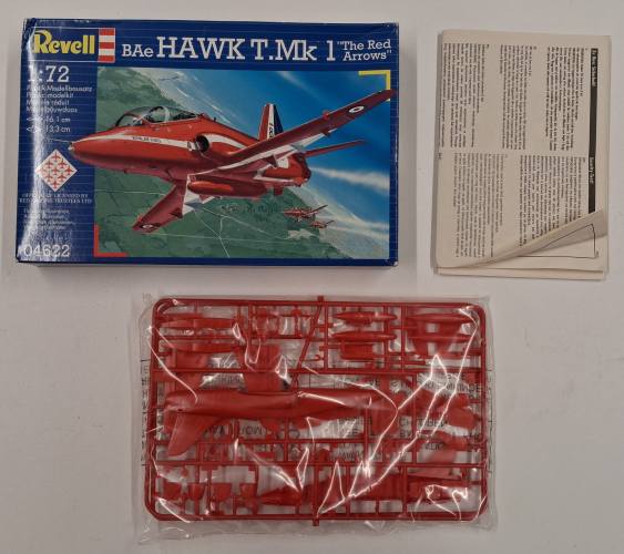 KINGKIT MODEL SCRAPYARD 1/72 REVELL 04622 BAE HAWK T.MK THE RED ARROWS  NO DECALS 