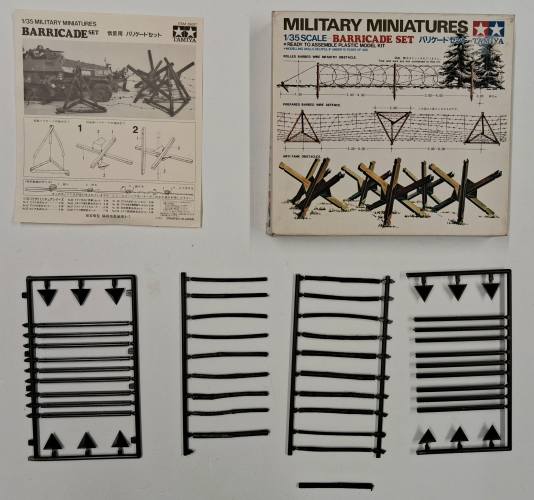 KINGKIT MODEL SCRAPYARD 1/35 TAMIYA 35027 BARRICADE SET  INCOMPLETE 