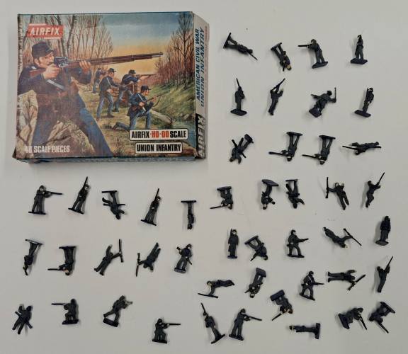KINGKIT MODEL SCRAPYARD HO/OO AIRFIX S12-59 AMERICAN CIVIL WAR UNION INFANTRY  STARTED 