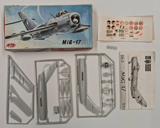 KINGKIT MODEL SCRAPYARD 1/72 KP 7 MIG-17 PF  NO CANOPY 