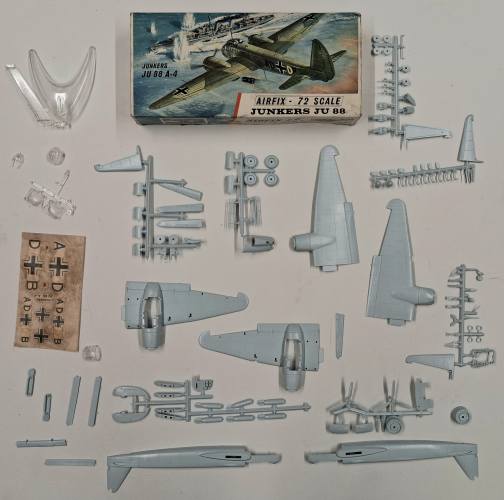 KINGKIT MODEL SCRAPYARD 1/72 AIRFIX 387 JUNKERS JU 88 A-4  NO INSTRUCTIONS  DAMAGED DECALS 