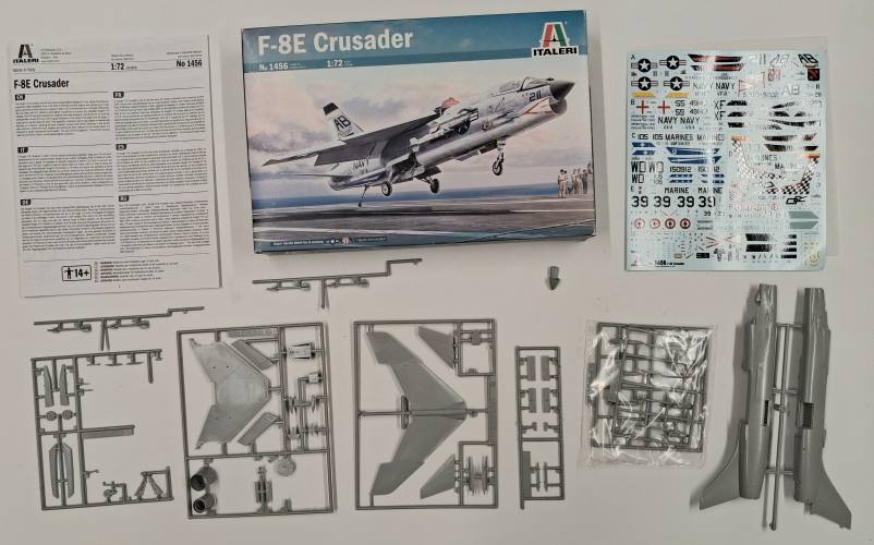 KINGKIT MODEL SCRAPYARD 1/72 ITALERI 1456 F-8E CRUSADER  INCOMPLETE  NO DECALS 