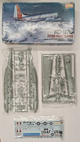 KINGKIT MODEL SCRAPYARD 1/72 ACADEMY 1605 KC97G FLYING BOOM TANKER  DAMAGED BOX 