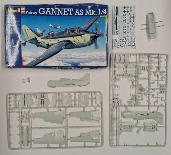 KINGKIT MODEL SCRAPYARD 1/72 REVELL 04397 FAIREY GANNET AS MK. 1/4  STARTED   CUT DECALS 