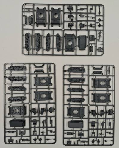 KINGKIT MODEL SCRAPYARD 1/72 PLASTIC SOLDIER WW2V20014 - 1/72 STUART M5A1 HALFTRACK  NO HEADER   NO INSTRUCTIONS 