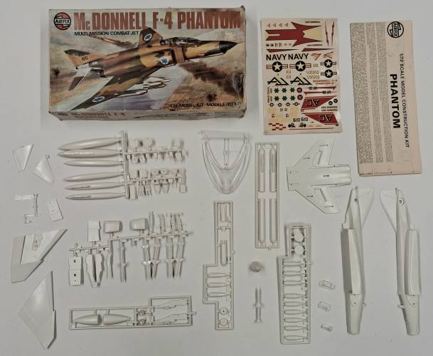 KINGKIT MODEL SCRAPYARD 1/72 AIRFIX 04013-8 MCDONNELL F-4 PHANTOM  DAMAGED BOX 