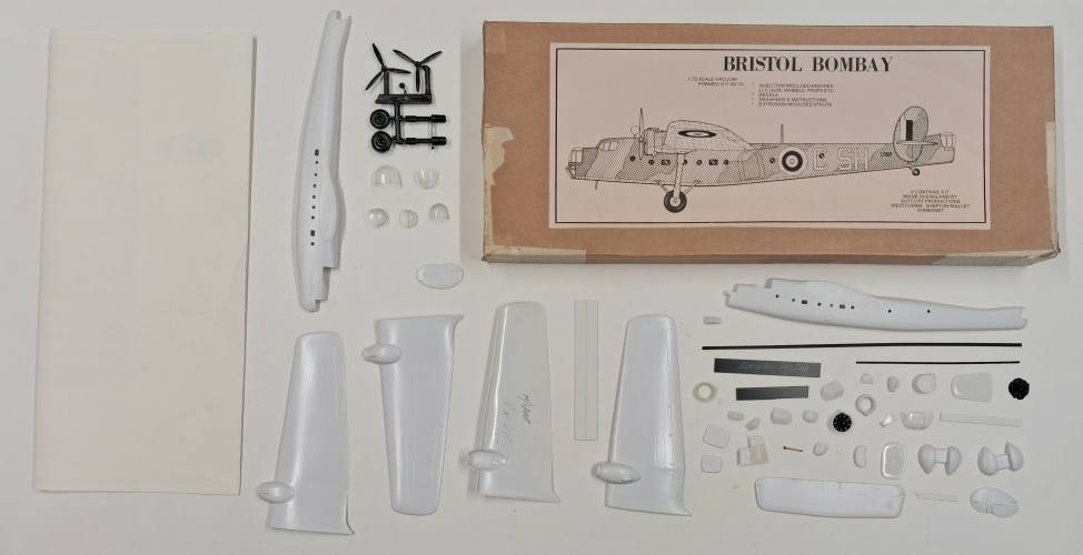 KINGKIT MODEL SCRAPYARD 1/72 CONTRAIL BRISTOL BOMBAY  STARTED   NO DECALS 