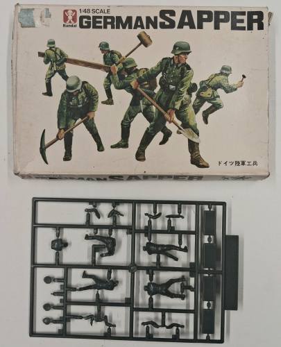 KINGKIT MODEL SCRAPYARD 1/48 BANDAI 8244 GERMAN SAPPER  INCOMPLETE 