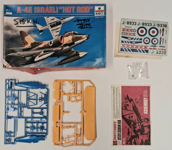 KINGKIT MODEL SCRAPYARD 1/72 MATCHBOX PK-25 SISKIN IIIA  WRONG BOX 
