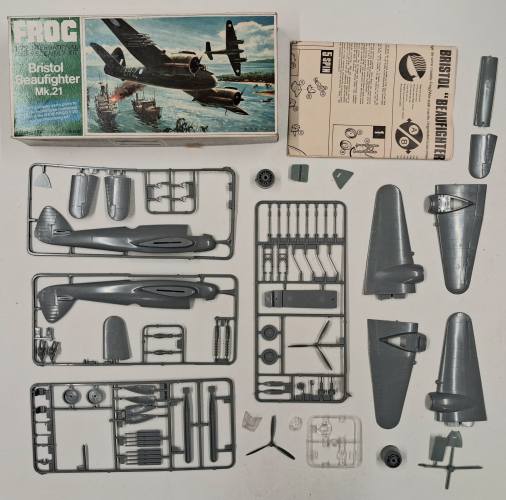 KINGKIT MODEL SCRAPYARD 1/72 FROG F291 SPIN BRISTOL BEAUFIGHTER  NO DECALS 
