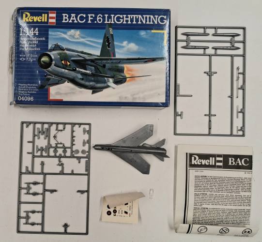 KINGKIT MODEL SCRAPYARD 1/144 REVELL 04096 BAC F.6 LIGHTNING  STARTED 