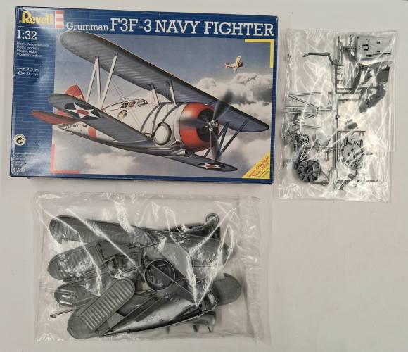 KINGKIT MODEL SCRAPYARD 1/32 REVELL 4787 GRUMMAN F3F-3 NAVY FIGHTER  NO INSTRUCTIONS   NO DECALS 