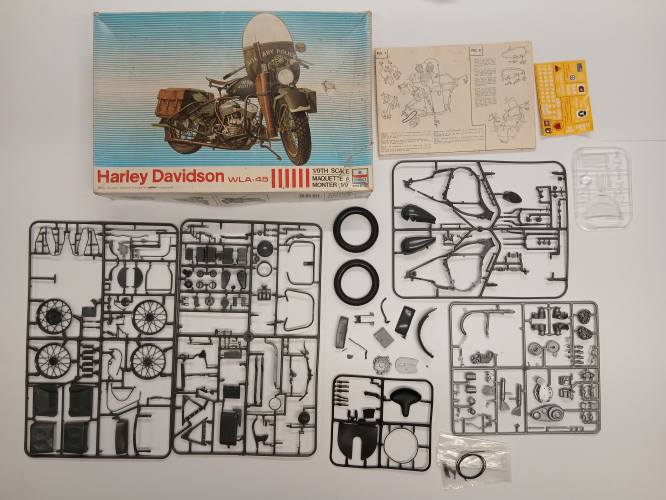 KINGKIT MODEL SCRAPYARD 1/9 ESCI 7002 HARLEY DAVIDSON WLA 45  INCOMPLETE 