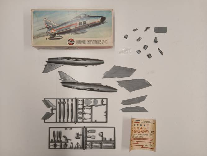 KINGKIT MODEL SCRAPYARD 1/72 AIRFIX 03020 SUPER MYSTERE  NO INSTRUCTIONS 