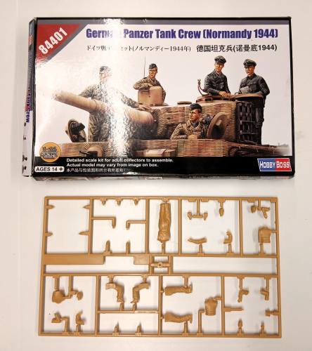 KINGKIT MODEL SCRAPYARD 1/35 HOBBYBOSS 84401 GERMAN PANZER TANK CREW NORMANDY 1944  INCOMPLETE 