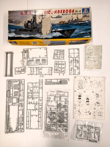 KINGKIT MODEL SCRAPYARD 1/350 ITALERI 553 U.S.S. TICONDEROGA  INCOMPLETE 