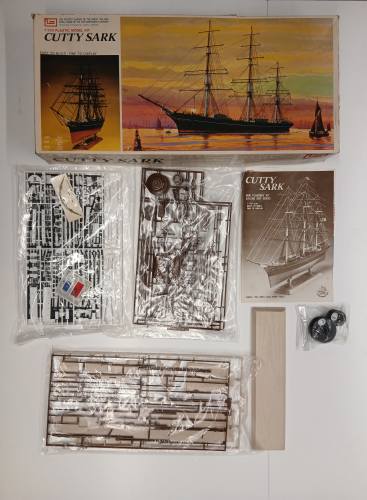 KINGKIT MODEL SCRAPYARD 1/120 IMAI B-407 CUTTY SARK  BROKEN PARTS  - UK SALE ONLY