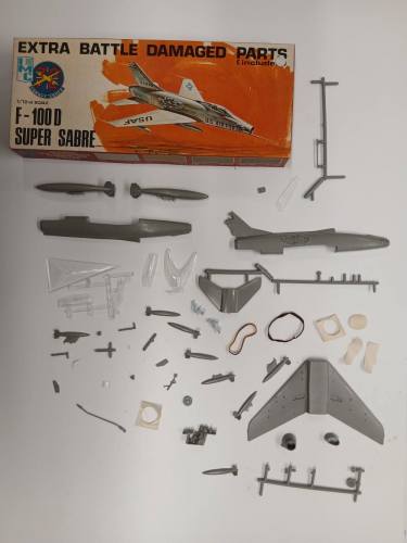 KINGKIT MODEL SCRAPYARD 1/72 IMC 482-100 F-100D SUPER SABRE  STARTED   INCOMPLETE 