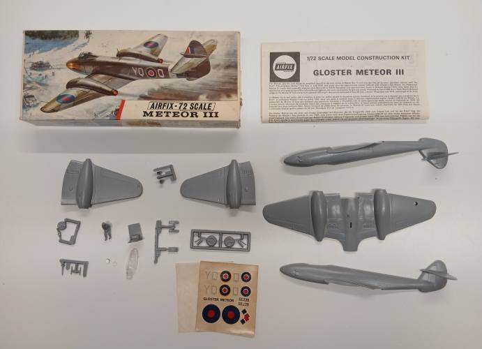 KINGKIT MODEL SCRAPYARD 1/72 AIRFIX 268 METEOR  STARTED 