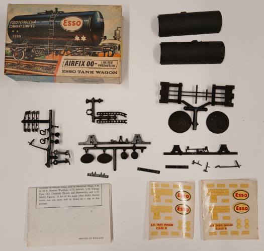 KINGKIT MODEL SCRAPYARD  AIRFIX R1 ESSO TANK WAGON  STARTED 
