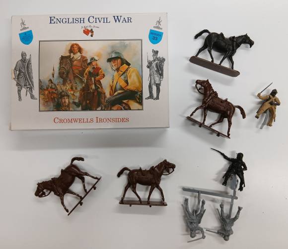 KINGKIT MODEL SCRAPYARD 1/32 CALL TO ARMS 33 ENGLISH CIVIL WAR CROMWELLS IRONSIDES  STARTED 