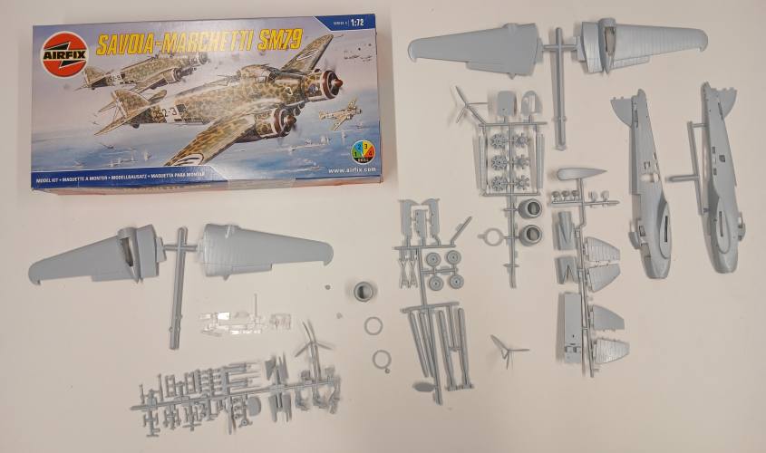 KINGKIT MODEL SCRAPYARD 1/72 AIRFIX 04007 SAVOIA MARCHETTI SM79  NO DECALS/INSTRUCTIONS 