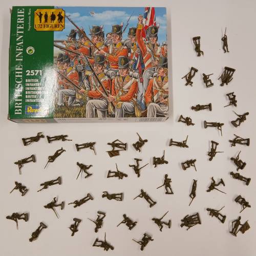 KINGKIT MODEL SCRAPYARD 1/72 REVELL 2571 BRITISCHE INFANTERIE NAPOLEONIC WARS  1 MISSING FIGURE 