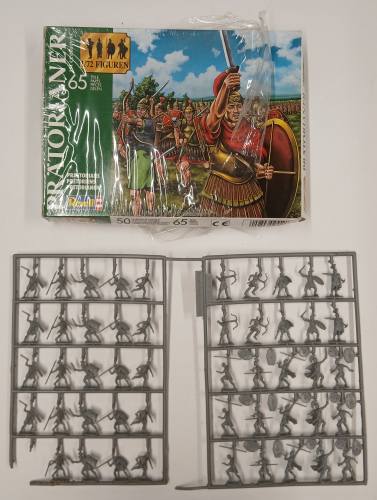 KINGKIT MODEL SCRAPYARD 1/72 REVELL 2552 PRAETORIANS  INCOMPLETE 