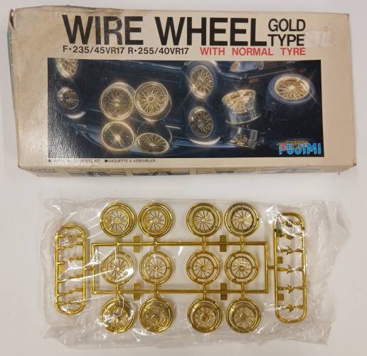KINGKIT MODEL SCRAPYARD 1/24 FUJIMI F235 WIRE WHEEL GOLF TYPE  INCOMPLETE 