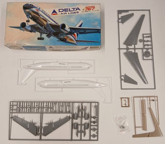 KINGKIT MODEL SCRAPYARD 1/200 LC14 DELTA AIR LINES BOEING 767  NO DECALS/INSTRUCTIONS 