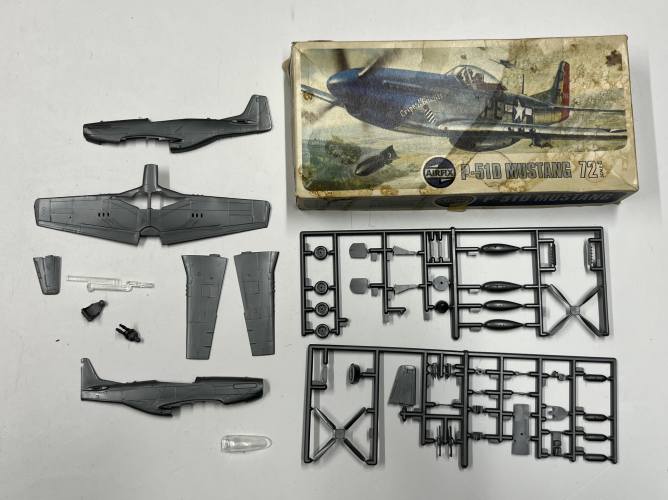 KINGKIT MODEL SCRAPYARD 1/72 AIRFIX 02045 P-51D MUSTANG  NO INSTRUCTIONS/DECALS 