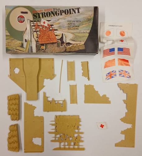 KINGKIT MODEL SCRAPYARD 1/32 AIRFIX 51504 STRONGPOINT  STARTED 