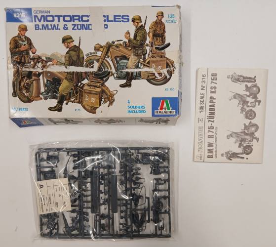 KINGKIT MODEL SCRAPYARD 1/35 ITALERI 316 BMW   ZUNDAPP  DAMAGED BOX 