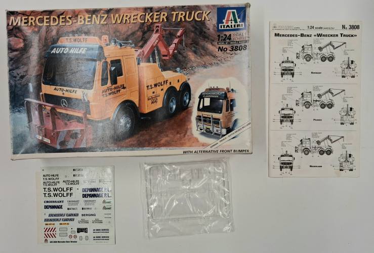 KINGKIT MODEL SCRAPYARD 1/24 ITALERI 3808 MERCEDES-BENZ WRECKER TRUCK  INCOMPLETE 