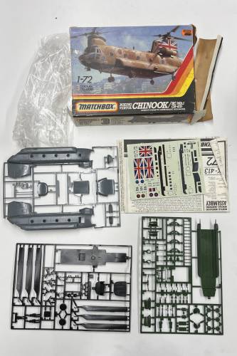 KINGKIT MODEL SCRAPYARD 1/72 MATCHBOX PK-413 CHINOOK HC MK.1 CH-47D  MISSING CLEAR PART   DAMAGED BOX 