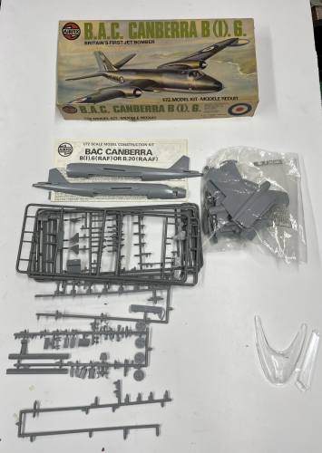 KINGKIT MODEL SCRAPYARD 1/72 AIRFIX 05012 B.A.C CANBERRA BI6  DESPRUED 
