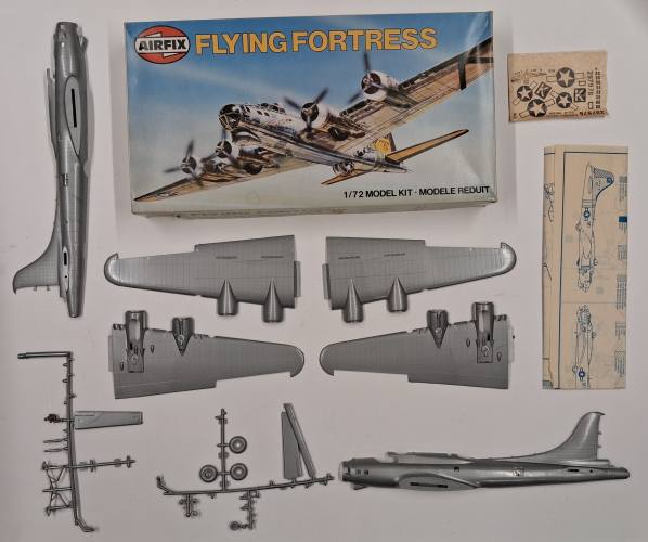 KINGKIT MODEL SCRAPYARD 1/72 AIRFIX 05005-0 FLYING FORTRESS  STARTED 