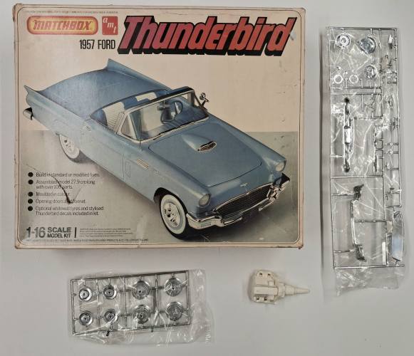 KINGKIT MODEL SCRAPYARD 1/16 MATCHBOX PK-7509 FORD THUNDER BIRD 1957  STARTED 