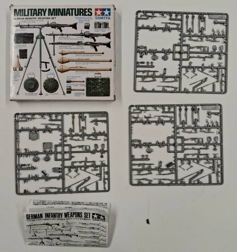 KINGKIT MODEL SCRAPYARD 1/35 TAMIYA 35111..700 GERMAN INFANTRY WEAPONS SET  INCOMPLETE 