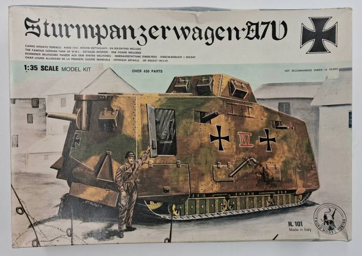 KINGKIT MODEL SCRAPYARD 1/35 TAURO MODEL TORINO 101 STURMPANZERWAGEN A7V  INCOMPLETE 