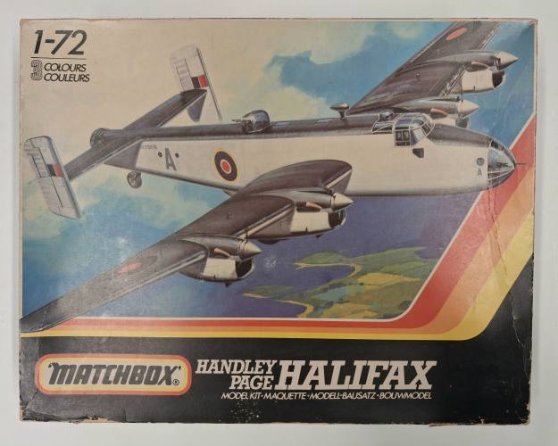 KINGKIT MODEL SCRAPYARD 1/72 MATCHBOX PK-604 HANDLEY PAGE HALIFAX  NO DECALS 