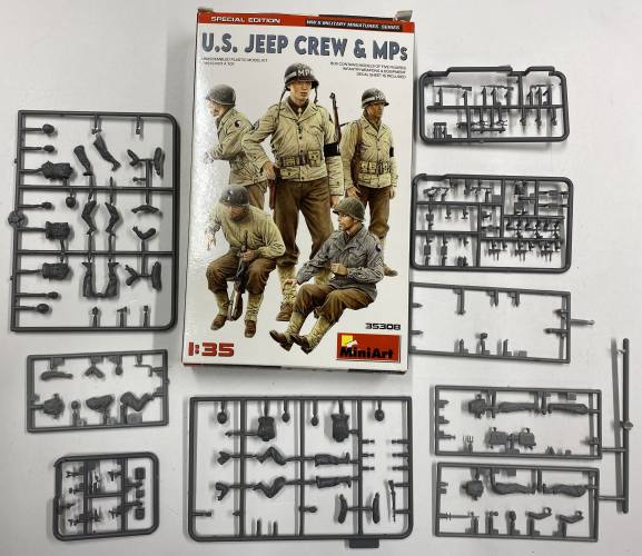 KINGKIT MODEL SCRAPYARD 1/35 MINIART 35308 U.S. JEEP CREW   MPS  STARTED 