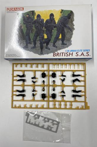 KINGKIT MODEL SCRAPYARD 1/35 DRAGON 6501 BRITISH SAS  STARTED 