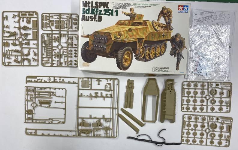 KINGKIT MODEL SCRAPYARD 1/35 TAMIYA 35195 MT1.SPW SD.KFZ.251/1 AUSF.D  STARTED 