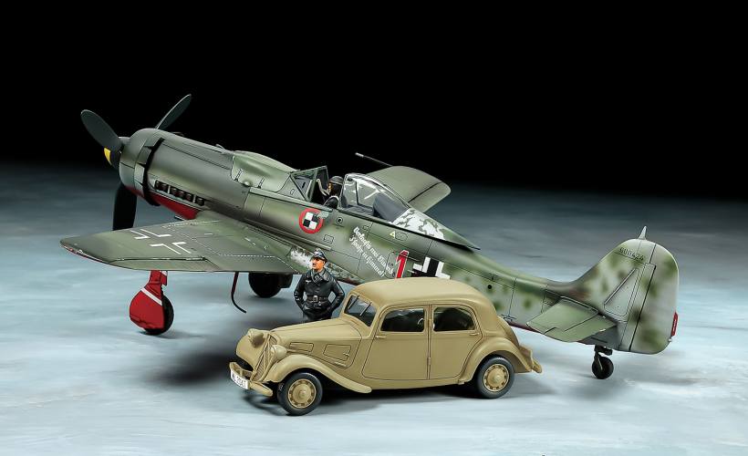 TAMIYA 1/48 25213 Fw190 D-9 JV44   11CV STAFF CAR