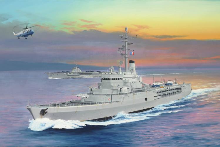 TRUMPETER MODELS 1/350 05636 FRENCH NAVY HELICOPTER CRUISER JEANNE DARC 1964